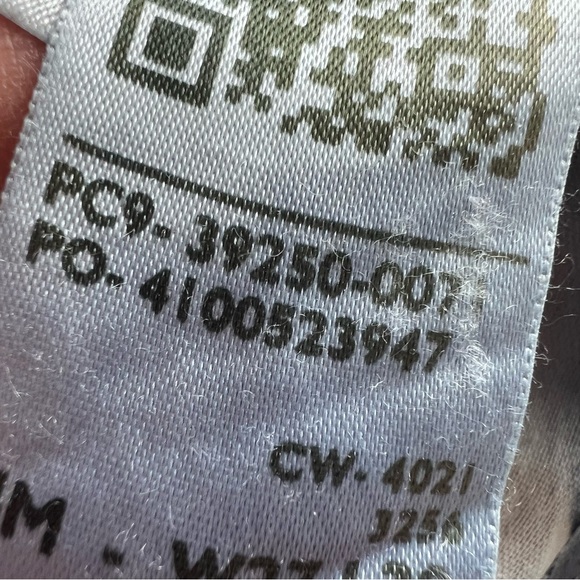 NWT Levi’s Classic Straight Fit Women’s Jeans Light Wash Size 27x30 (4) - Picture 13 of 13